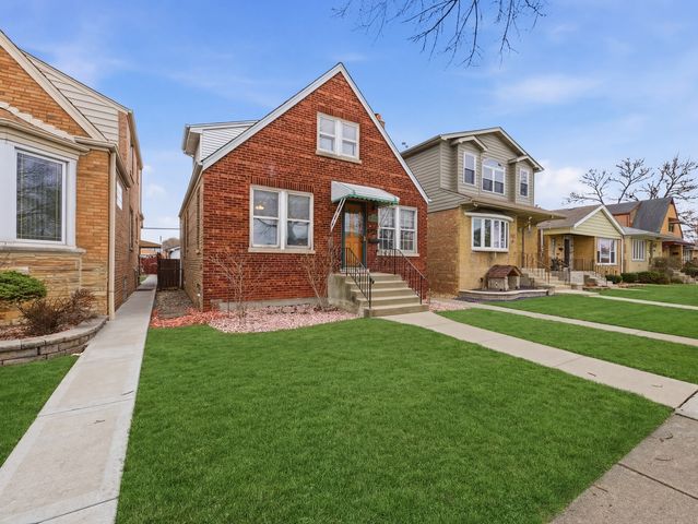 5435 S Newcastle Avenue, Chicago, IL 60638