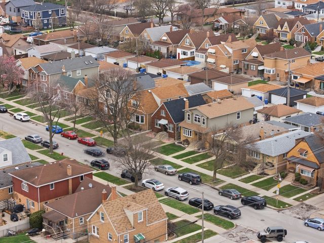 5435 S Newcastle Avenue, Chicago, IL 60638