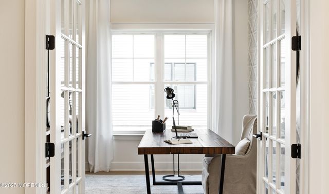 28 Larkspur Lane, Manalapan, NJ 07726