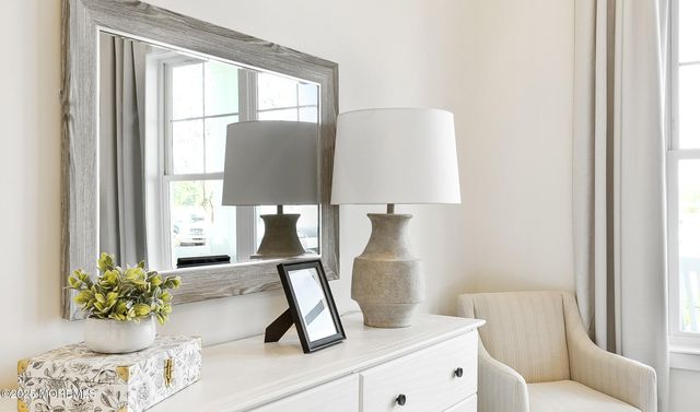 28 Larkspur Lane, Manalapan, NJ 07726