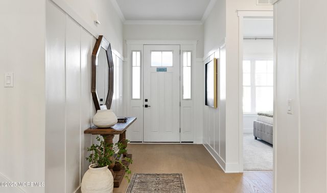 28 Larkspur Lane, Manalapan, NJ 07726