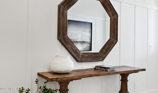 28 Larkspur Lane, Manalapan, NJ 07726