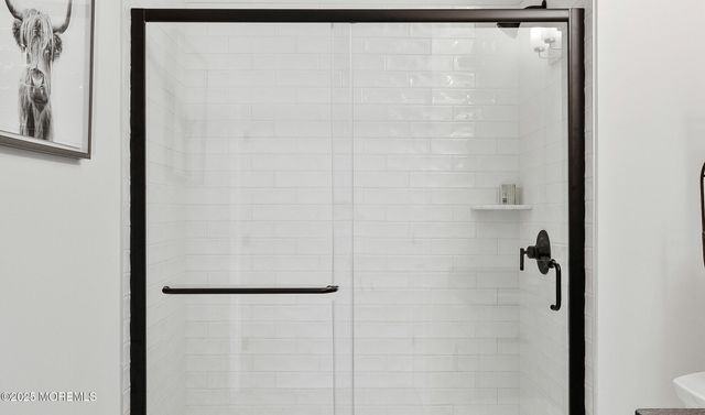 28 Larkspur Lane, Manalapan, NJ 07726