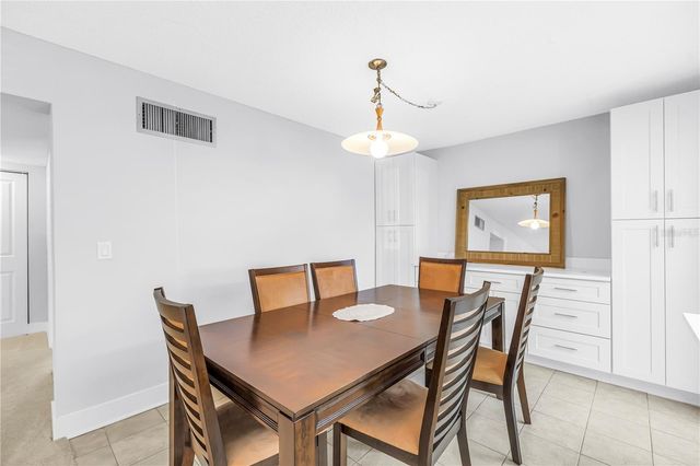 4700 COVE CIRCLE 103, St Petersburg, FL 33708