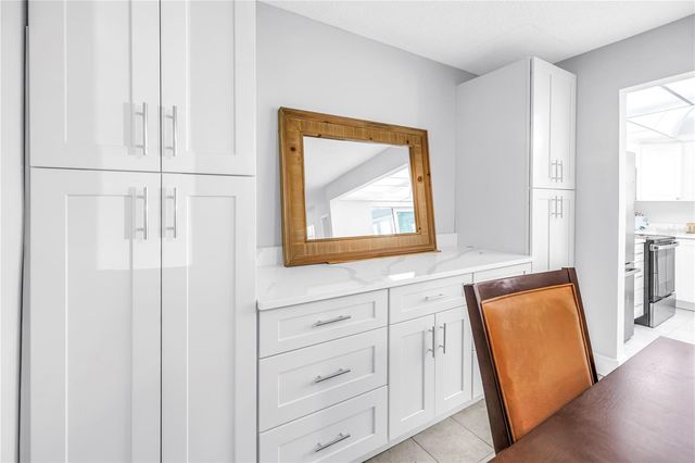 4700 COVE CIRCLE 103, St Petersburg, FL 33708