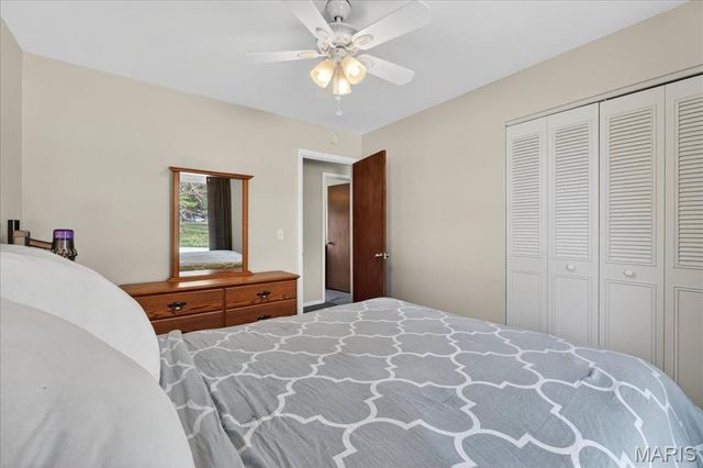 201 Mercury Drive, Godfrey, IL 62035