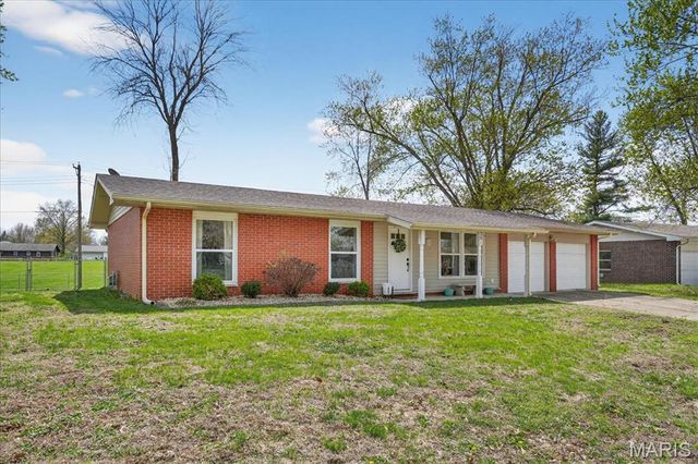 201 Mercury Drive, Godfrey, IL 62035