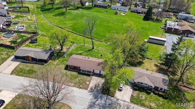 201 Mercury Drive, Godfrey, IL 62035