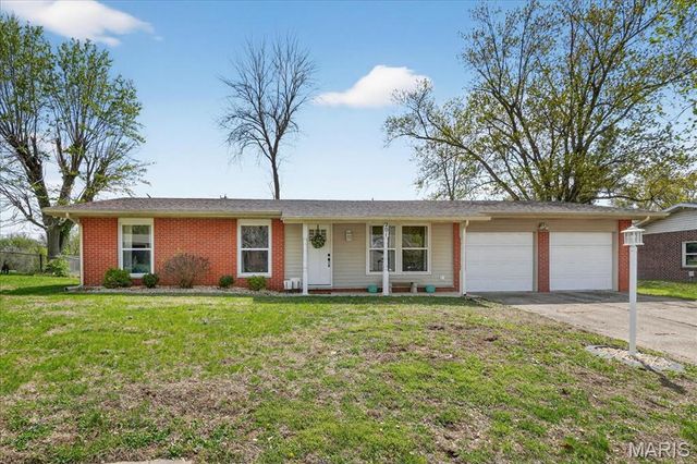 201 Mercury Drive, Godfrey, IL 62035