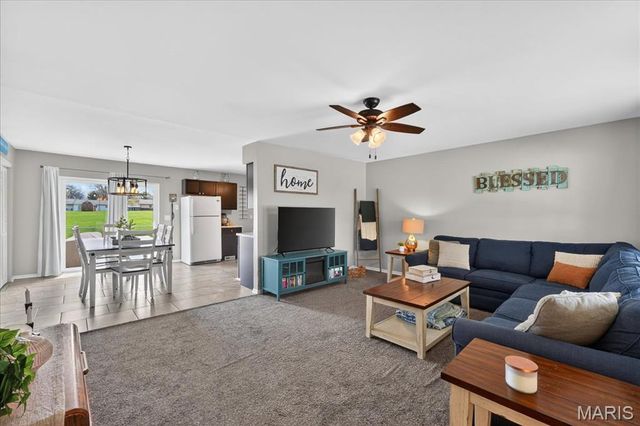 201 Mercury Drive, Godfrey, IL 62035