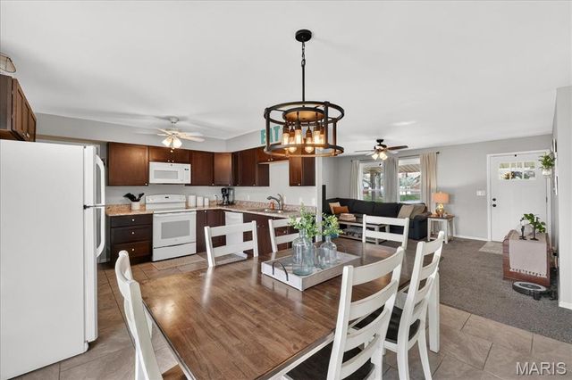 201 Mercury Drive, Godfrey, IL 62035