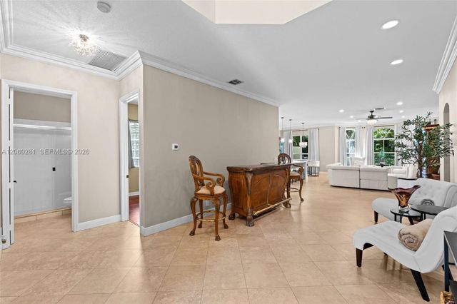 5821 Via De La Plata Cir, Delray Beach, FL 33484