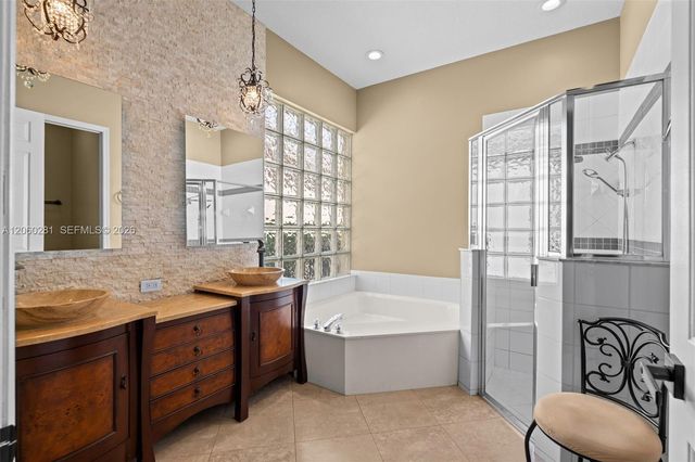 5821 Via De La Plata Cir, Delray Beach, FL 33484