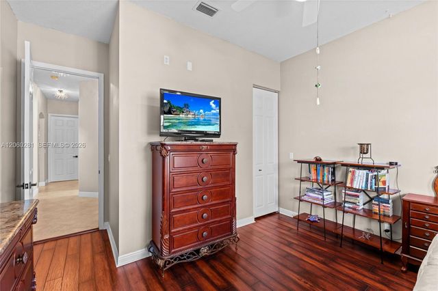 5821 Via De La Plata Cir, Delray Beach, FL 33484