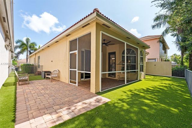 5821 Via De La Plata Cir, Delray Beach, FL 33484