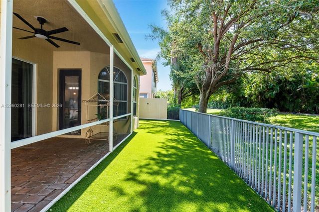 5821 Via De La Plata Cir, Delray Beach, FL 33484