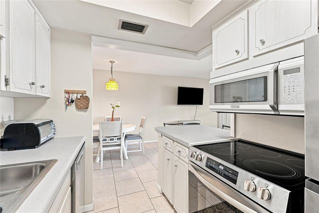 650 PINELLAS POINT DRIVE S 232, St Petersburg, FL 33705