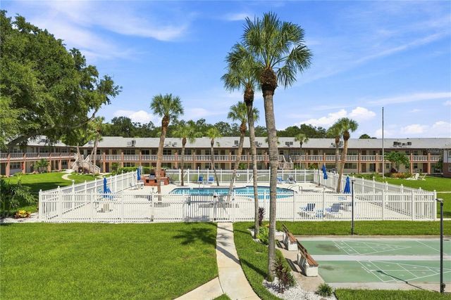 650 PINELLAS POINT DRIVE S 232, St Petersburg, FL 33705