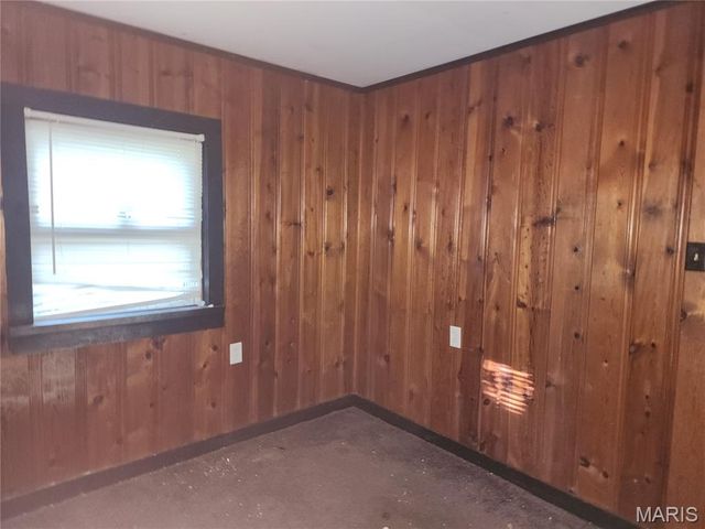 217 W Fairground Avenue, Hillsboro, IL 62049