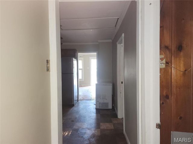 217 W Fairground Avenue, Hillsboro, IL 62049