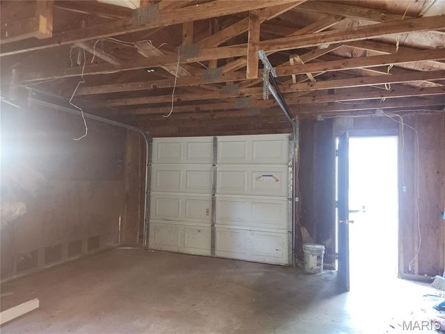 217 W Fairground Avenue, Hillsboro, IL 62049