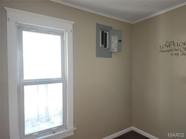 217 W Fairground Avenue, Hillsboro, IL 62049