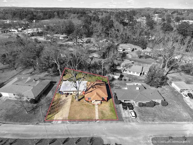 207 Lafayette, Gladewater, TX 75647