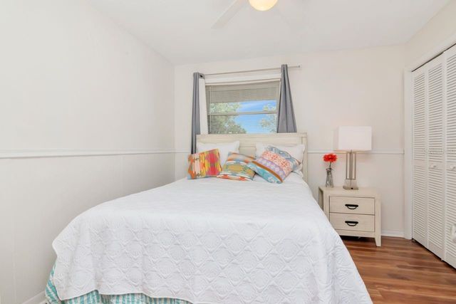 13902 BARDMOOR PLACE B, Tampa, FL 33618