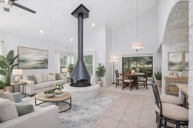 13902 BARDMOOR PLACE B, Tampa, FL 33618