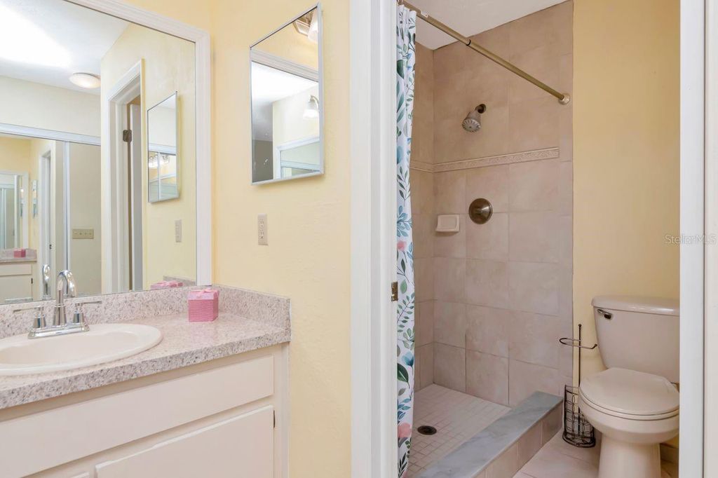 Image 19 of property listing at 13902 BARDMOOR PLACE B, Tampa, FL 33618