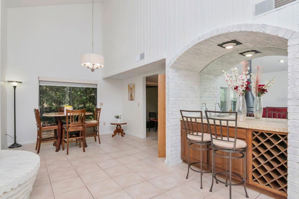 Image 6 of property listing at 13902 BARDMOOR PLACE B, Tampa, FL 33618