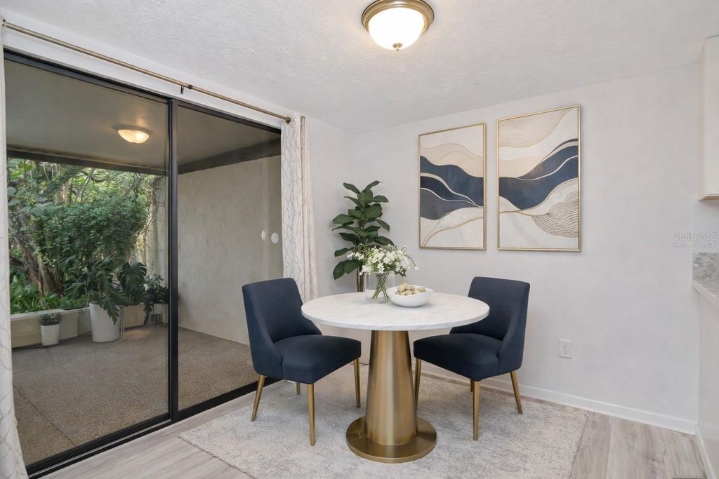 Image 7 of property listing at 13902 BARDMOOR PLACE B, Tampa, FL 33618