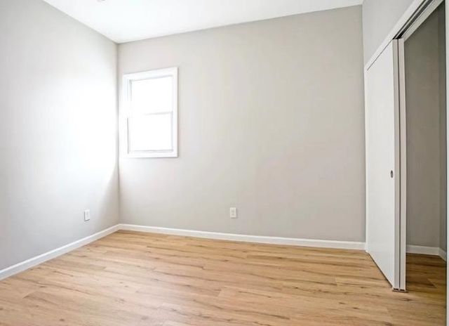 3 MINERVA ST, Jc, Bergen-lafayett, NJ 07304