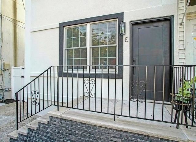 3 MINERVA ST, Jc, Bergen-lafayett, NJ 07304