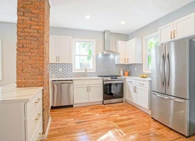 3 MINERVA ST, Jc, Bergen-lafayett, NJ 07304