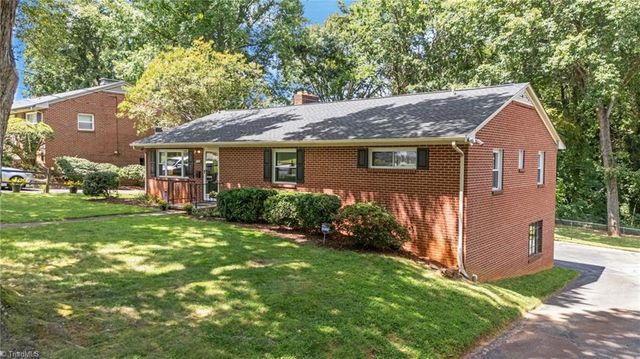 2743 Cherokee Lane, Winston-salem, NC 27103