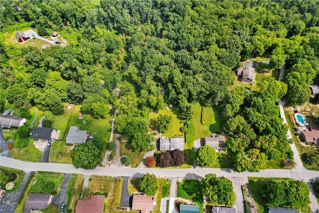 143 La Ray Dr, Center Twp, PA 16001