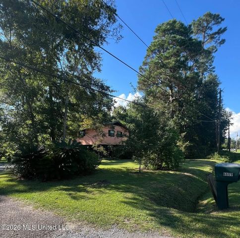 6809 Mescalero Street, Biloxi, MS 39532