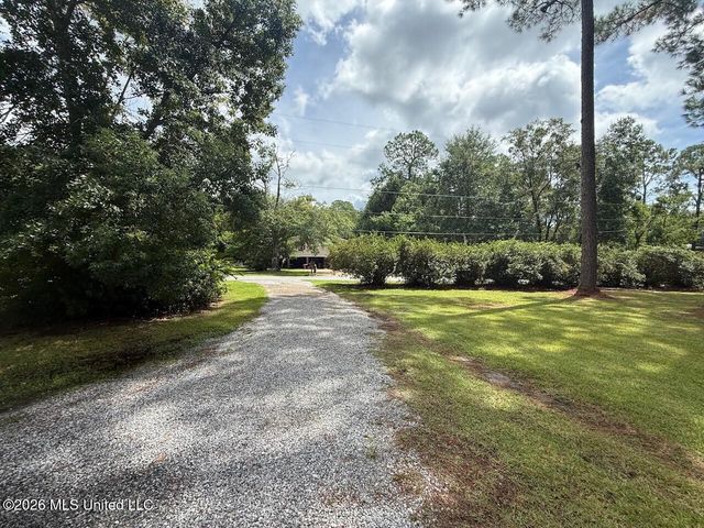 6809 Mescalero Street, Biloxi, MS 39532