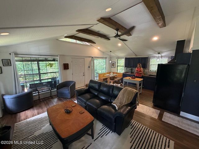 6809 Mescalero Street, Biloxi, MS 39532