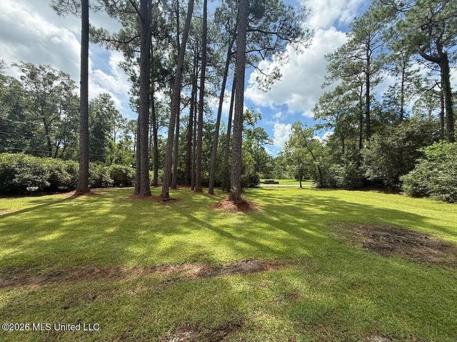 6809 Mescalero Street, Biloxi, MS 39532