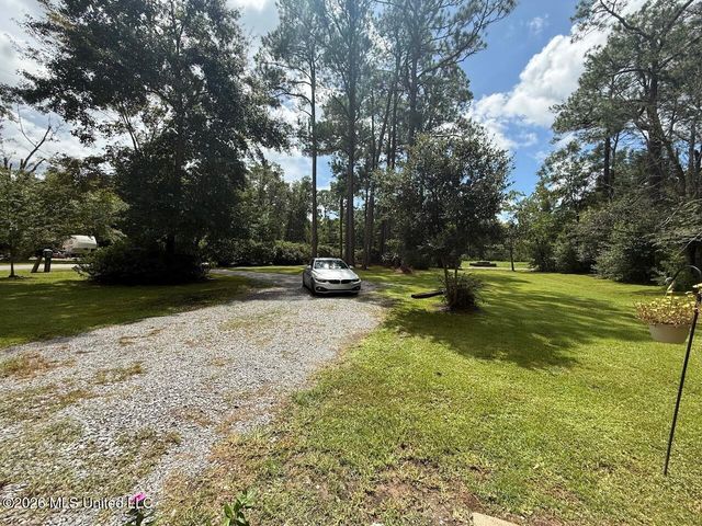 6809 Mescalero Street, Biloxi, MS 39532