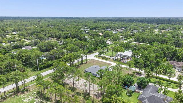 17521 N 76th St Street N, Loxahatchee, FL 33470