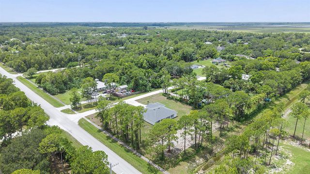 17521 N 76th St Street N, Loxahatchee, FL 33470