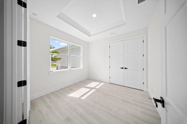 17521 N 76th St Street N, Loxahatchee, FL 33470