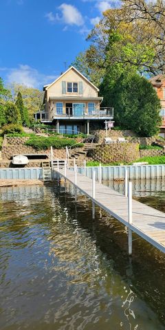 140 Eagle Point Road, Fox Lake, IL 60020