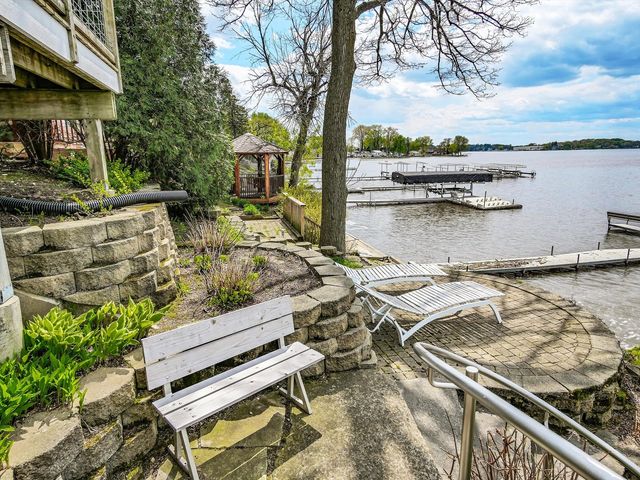 140 Eagle Point Road, Fox Lake, IL 60020