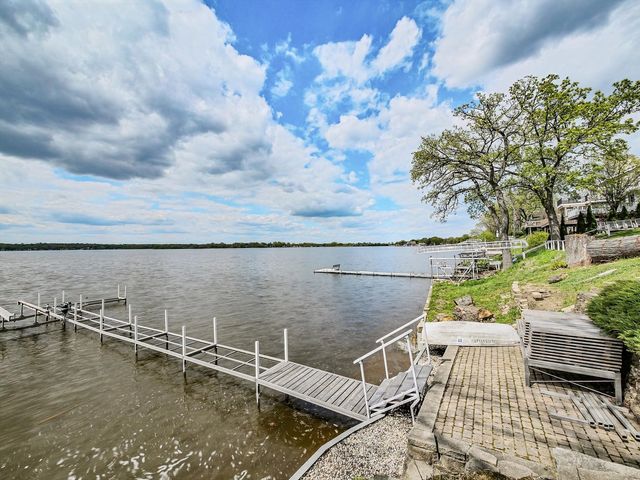 140 Eagle Point Road, Fox Lake, IL 60020