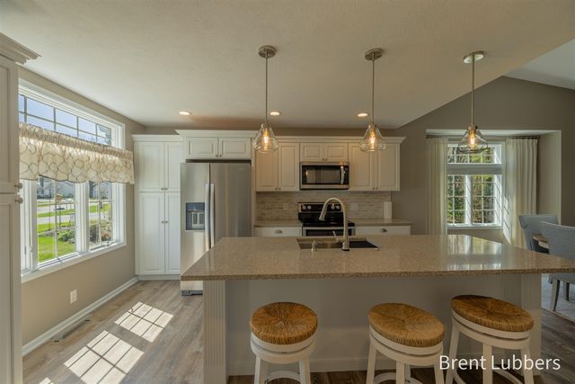 308 Winter Oaks Drive, Holland, MI 49424