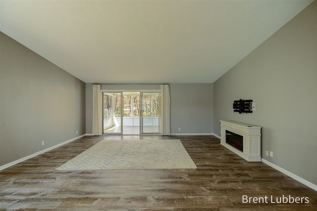 308 Winter Oaks Drive, Holland, MI 49424